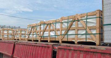 济宁 芝麻白花岗岩地铺石出口专车-泰国游