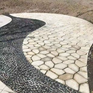 济宁 黄金麻冰裂纹地铺石工地铺装案例
