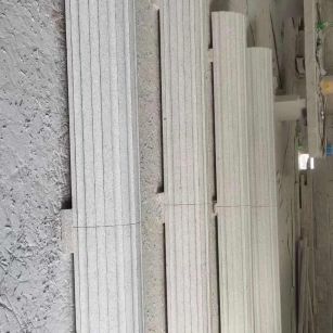 济宁 花岗岩厂家带你看白麻花岗岩门楼大柱柱皮