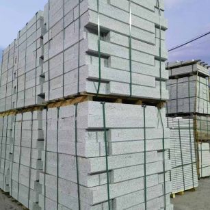 济宁 芝麻白花岗岩路沿石，路缘石，路肩石，道牙，立缘石，马路牙子，街沿石，侧石等