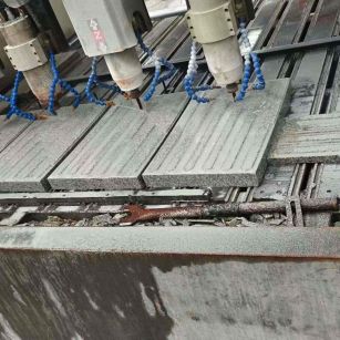 济宁 芝麻白花岗岩荔枝面盲道雕刻