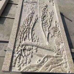 济宁 黄金麻雕刻板浮雕迎客松