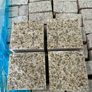 济宁 黄金麻花岗岩自然面小方块，弹石，马蹄石等