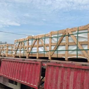 济宁 芝麻白花岗岩地铺石出口专车-泰国游