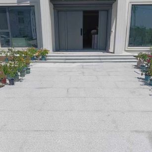 济宁 芝麻白花岗岩地铺石地面铺装