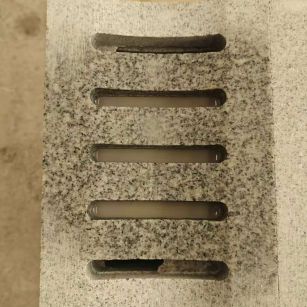 济宁 芝麻白拉丝面花岗岩U型开槽排水槽