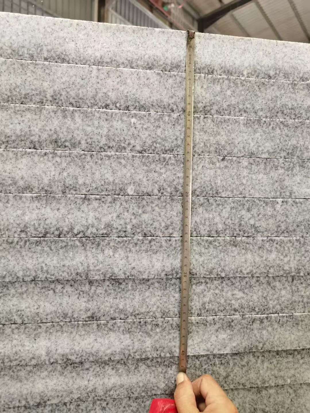 济宁 芝麻白火烧成品厚薄均匀，B料价格接近A料质量