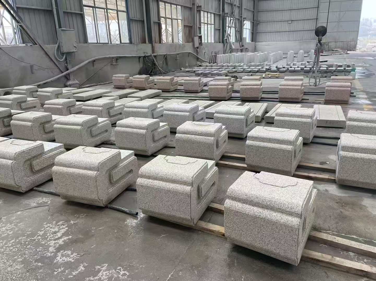 济宁 白麻花岗岩异形加工-石凳，坐凳