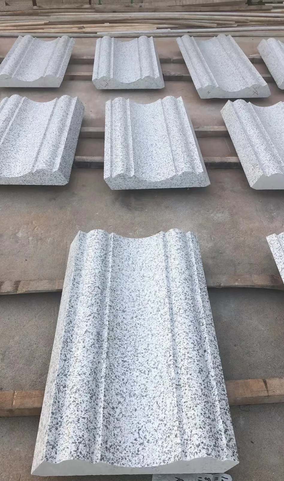 济宁 白麻花岗岩光面别墅线条