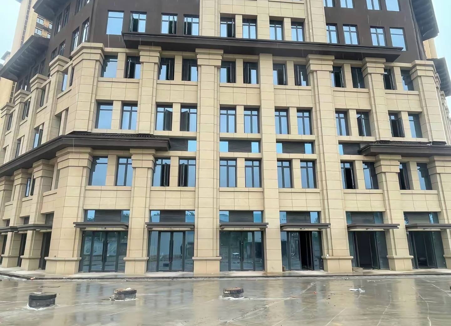 济宁 黄金麻花岗岩荔枝面小区外墙干挂