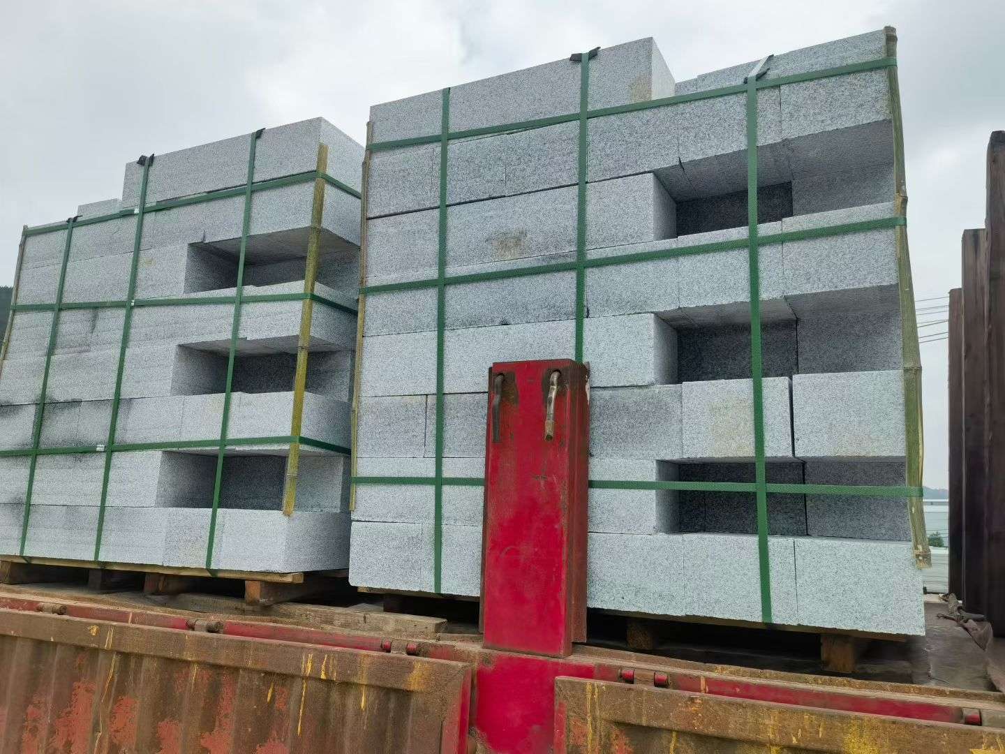 济宁 芝麻白花岗岩路沿石，平石，路侧石，马路牙子，路缘石，立缘石，平缘石等