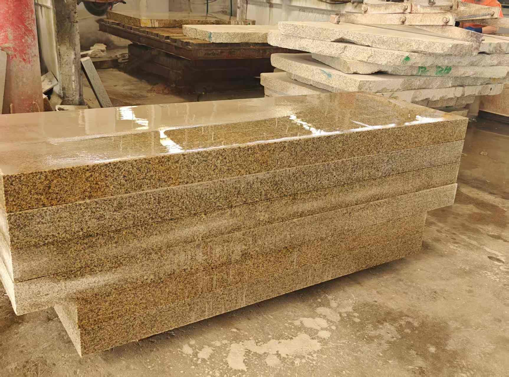 济宁 黄金麻栏杆料半成品加工中